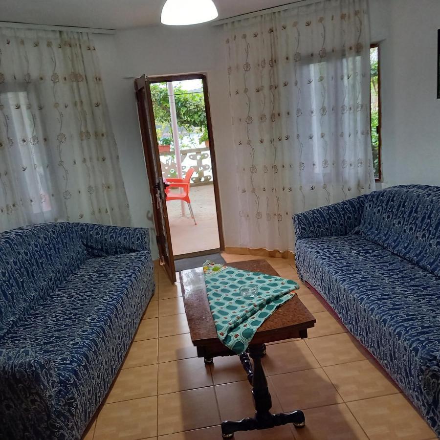 Mustafaraj Apartments Ksamil Eksteriør billede