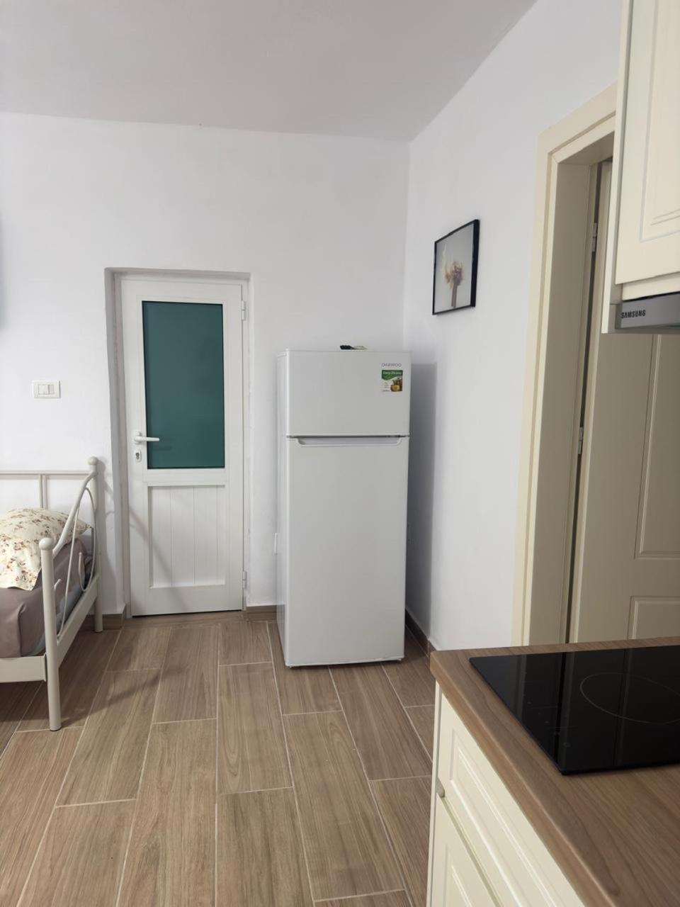 Mustafaraj Apartments Ksamil Eksteriør billede